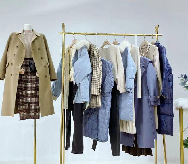 解決服裝倉(cāng)庫(kù)衣服發(fā)霉